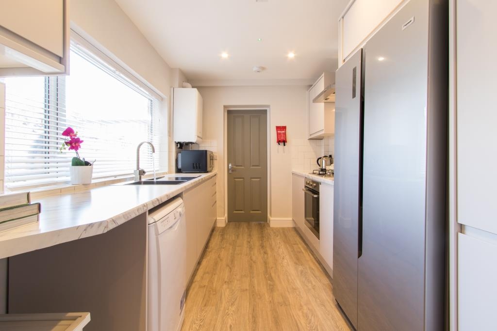 67 Thornycroft Road