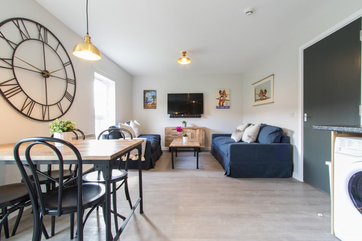 Flat 1, 7 Morrison Circus