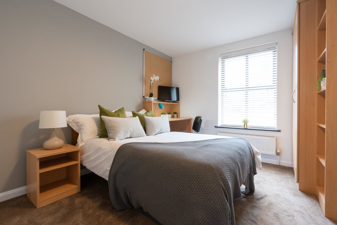 Flat 9, Hope Court