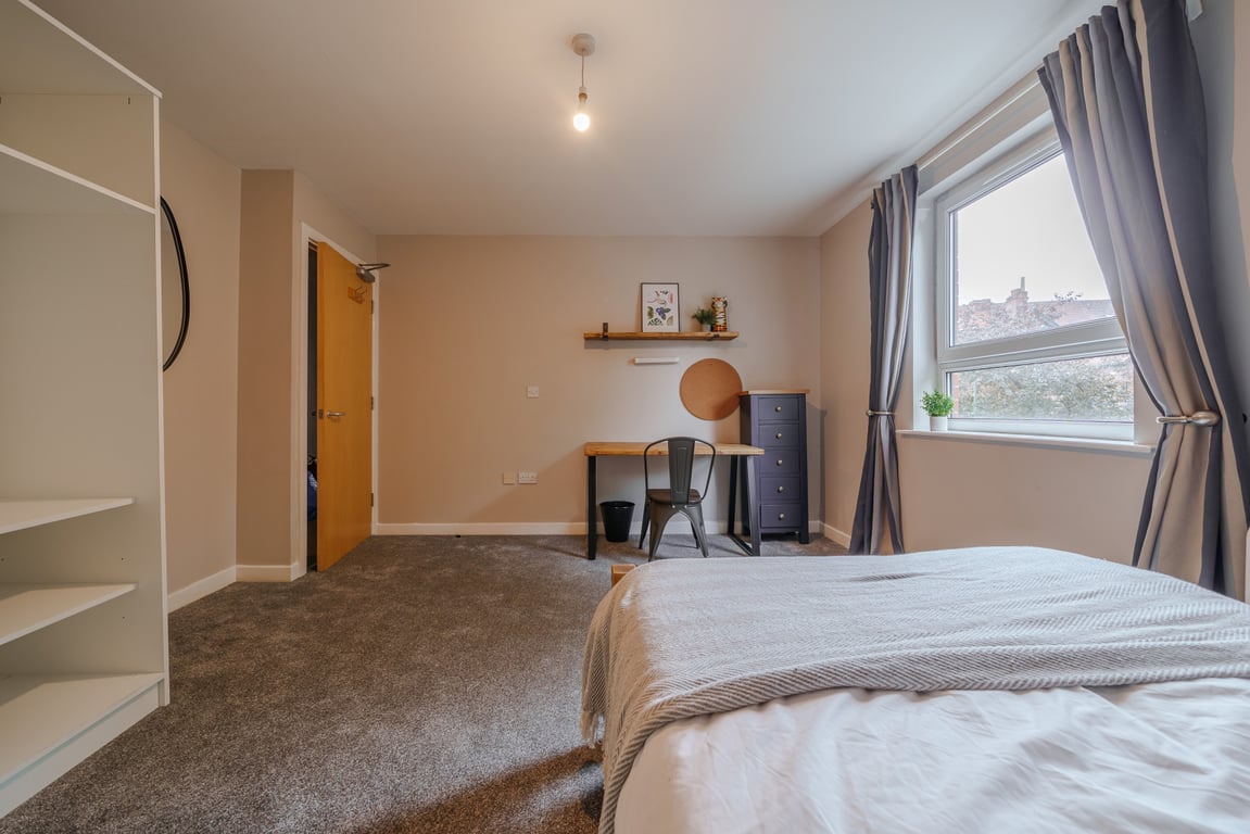 Flat 52, Mayfair Court