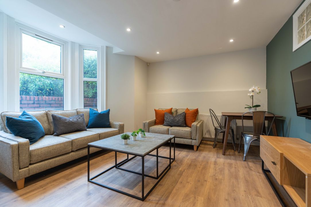 Flat 2 Linden House, 117-119 Jesmond Road
