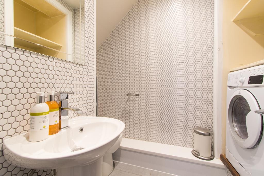 Flat 3, Victoria Court Mews