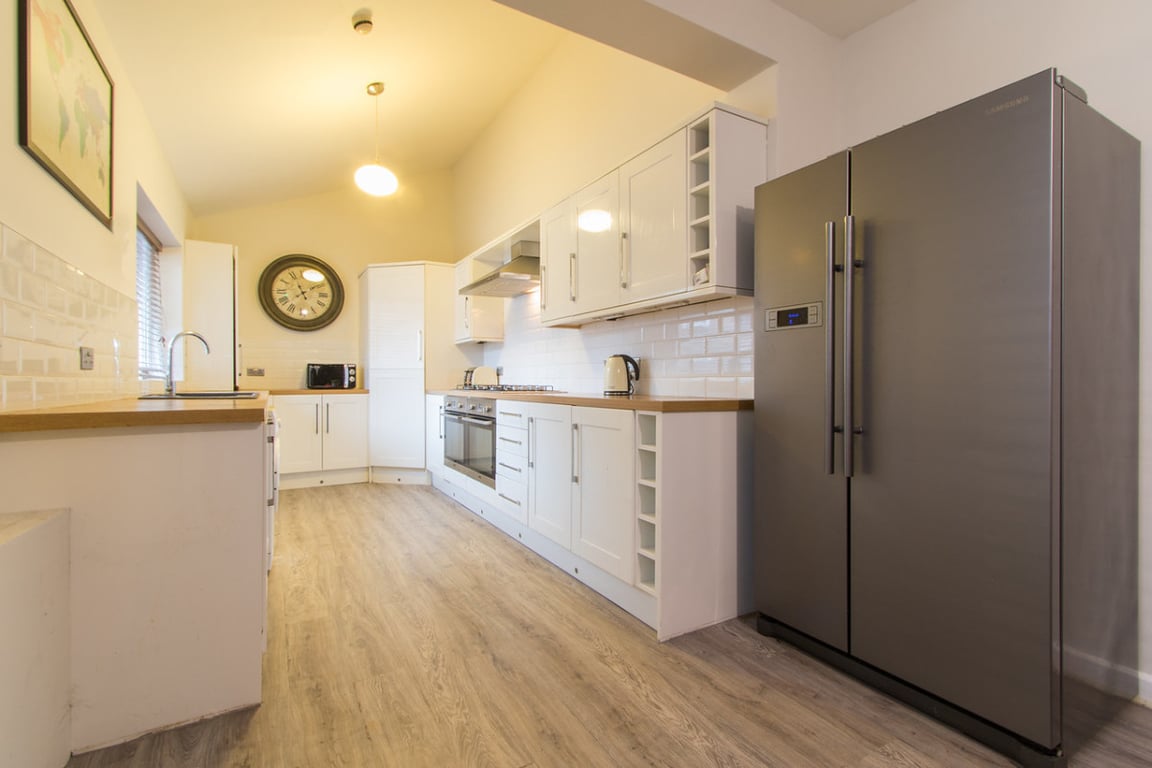 9 Cawdor Road