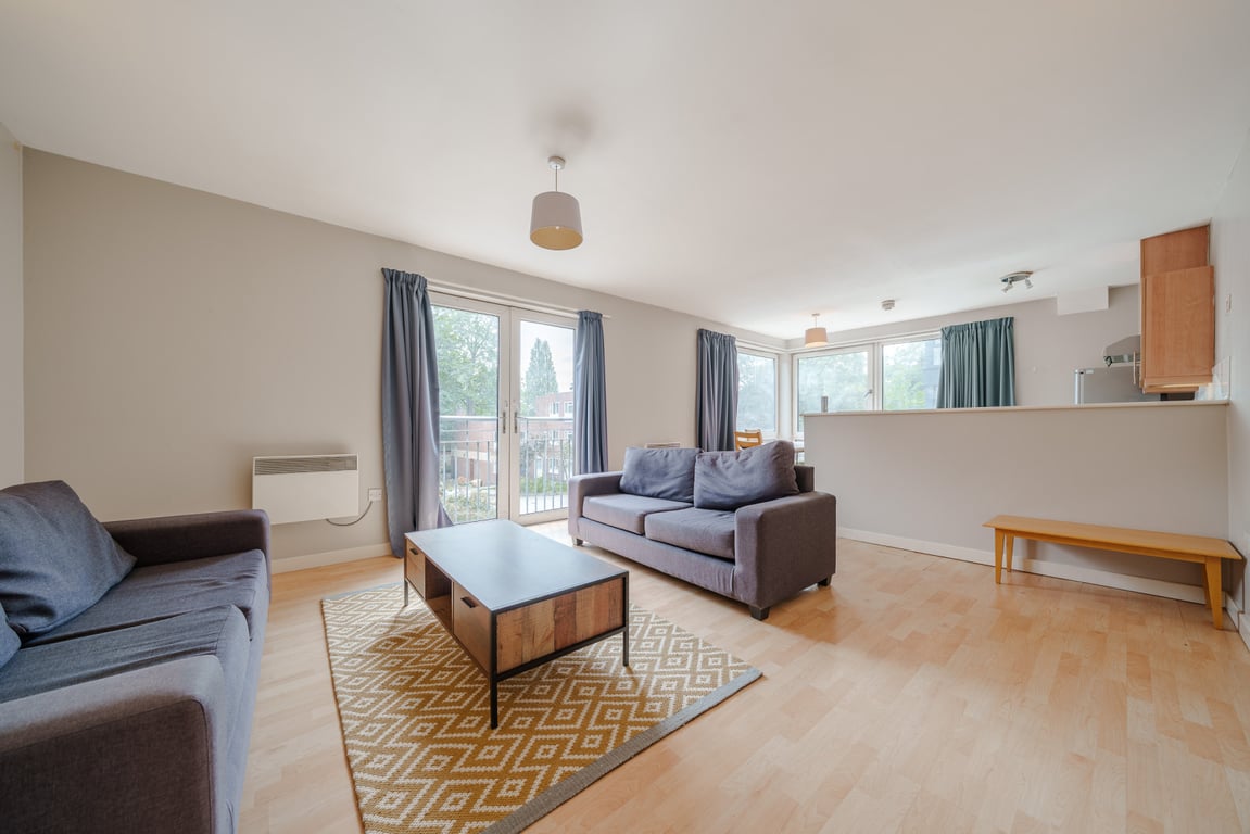 Flat 7, Mayfair Court