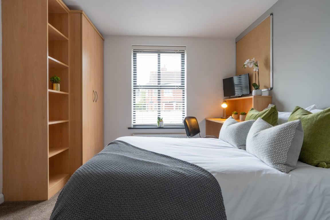 Flat 9, Hope Court
