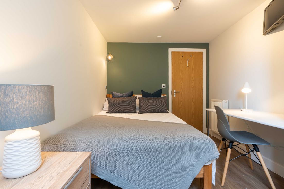 Flat 3 Shiners Yard, 123 Jesmond Road