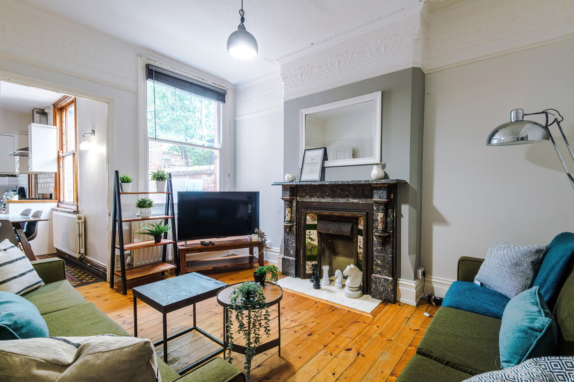 4 Seely Road