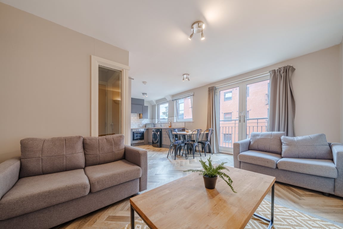 Flat 9, Mayfair Court