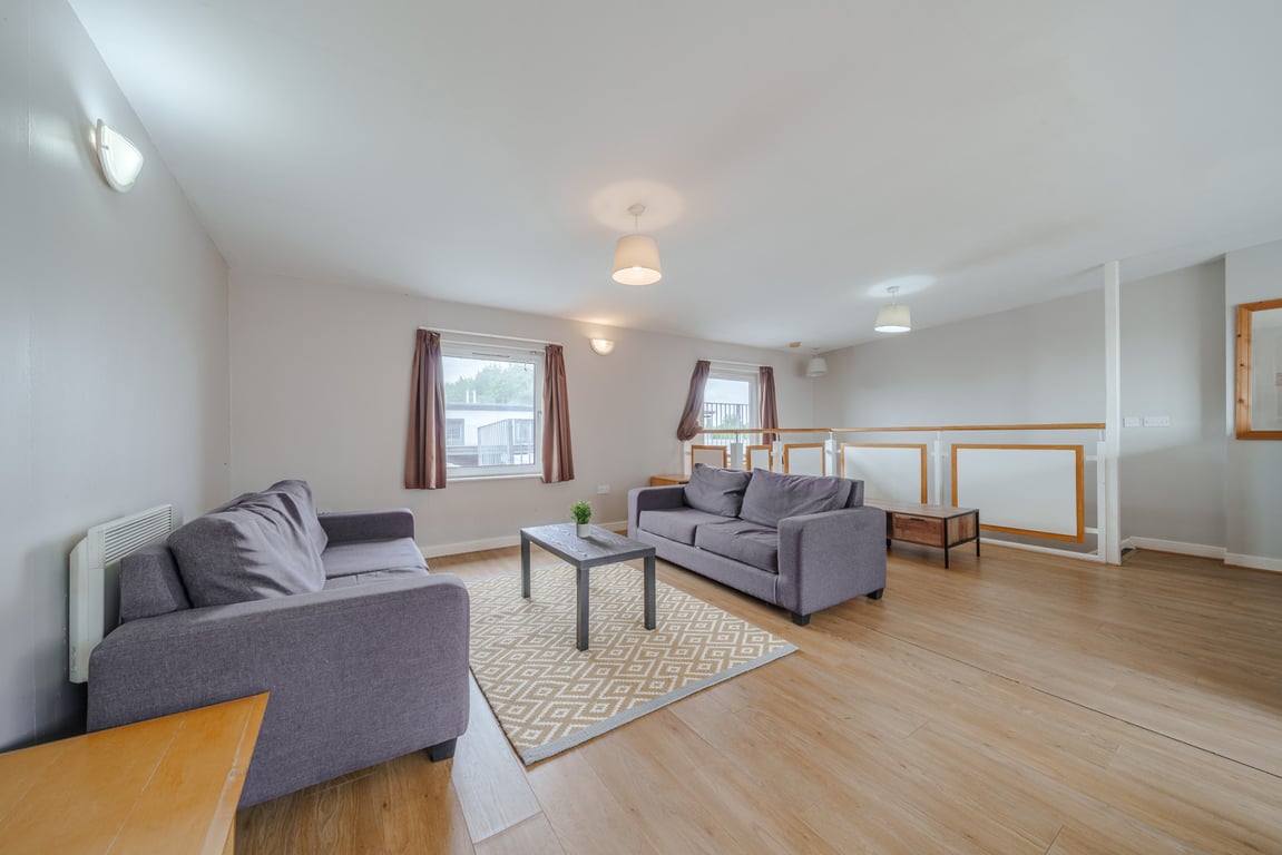 Flat 71, Mayfair Court