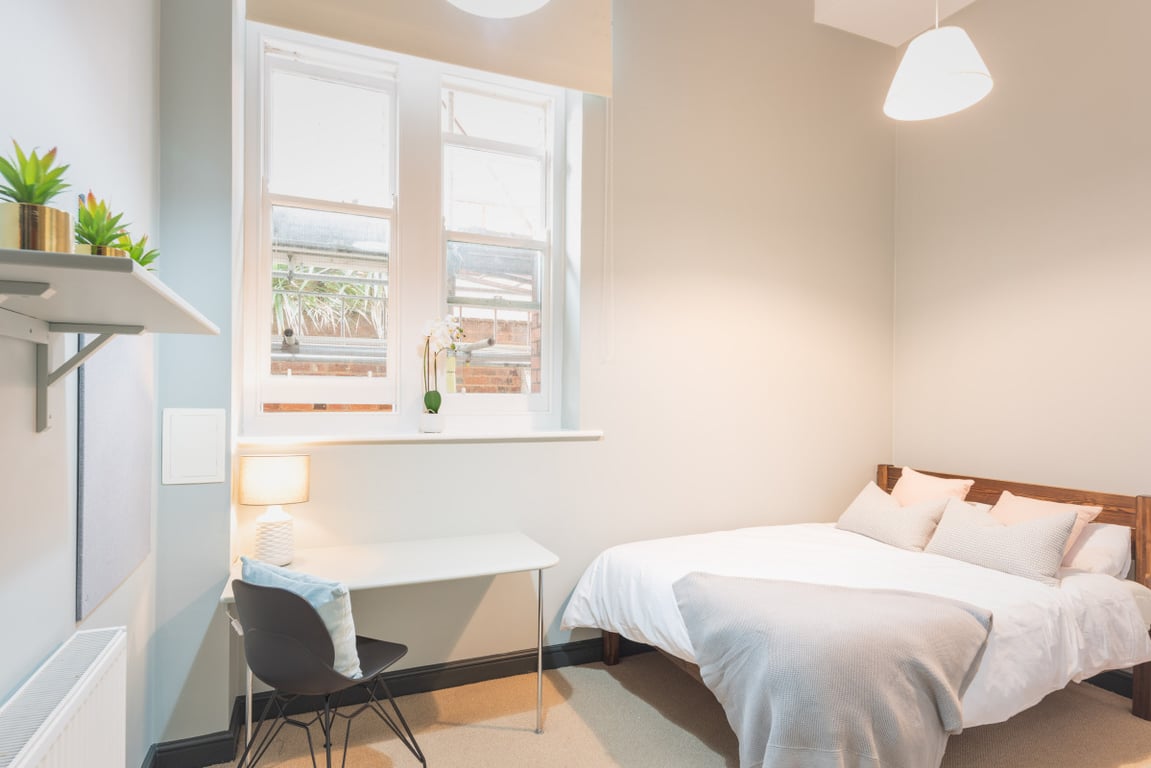 Flat B Bishop Blackall School