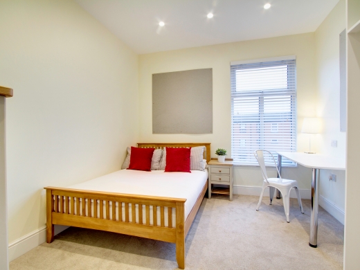 135 Hyde Park Road