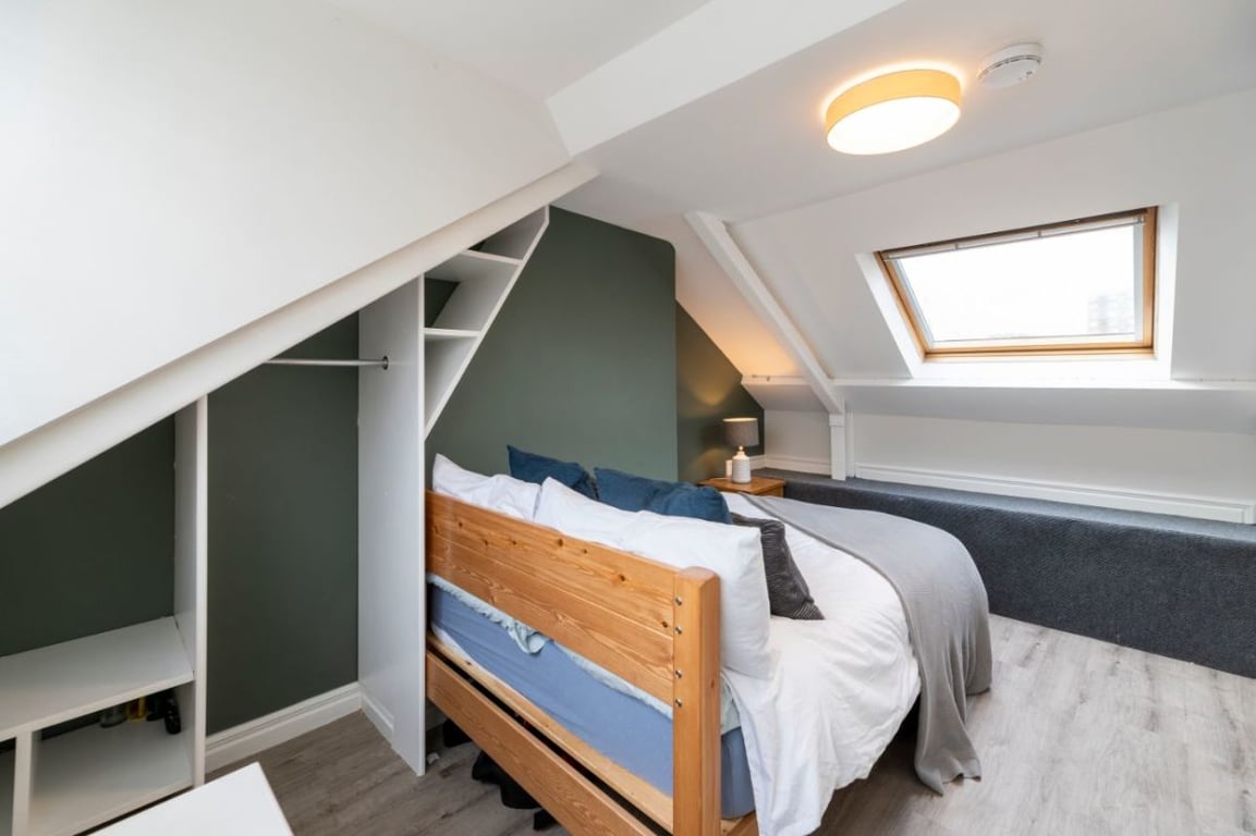 2 Gladstone Terrace