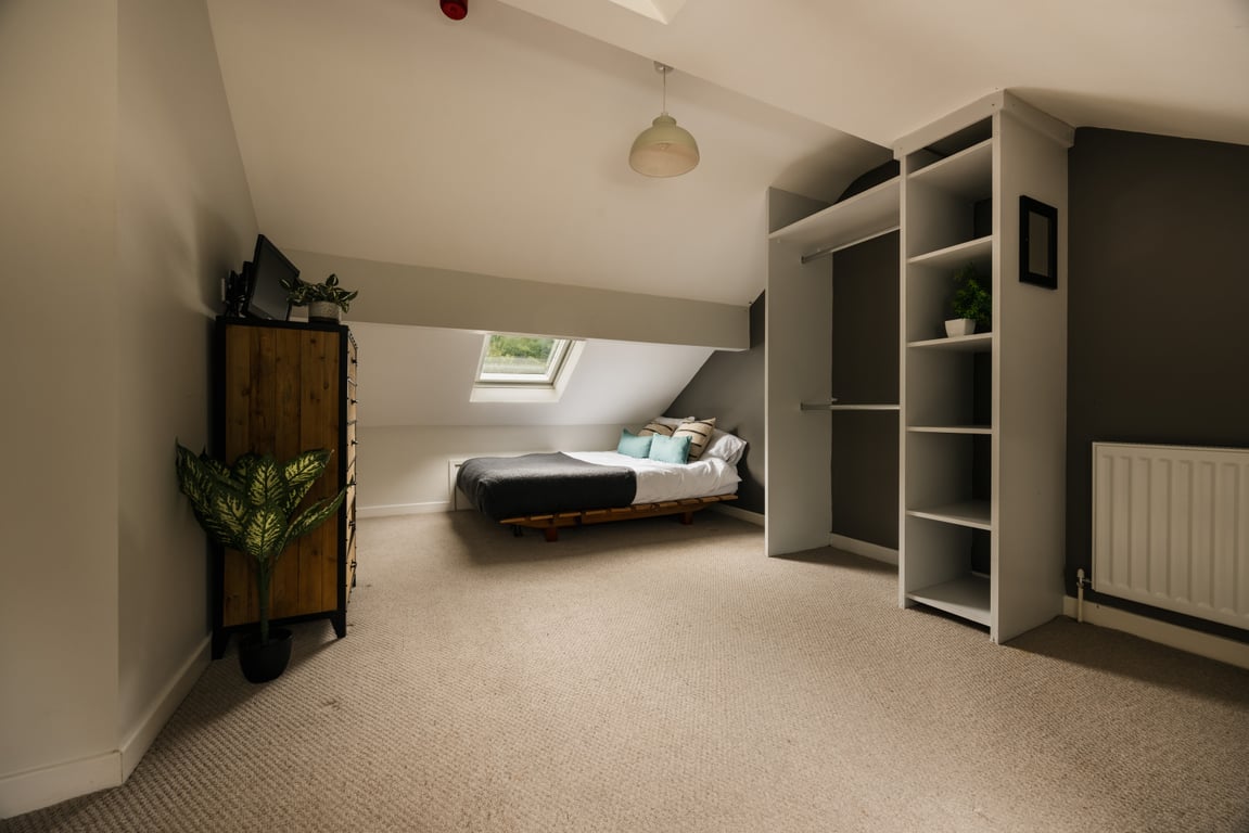 31 May Street