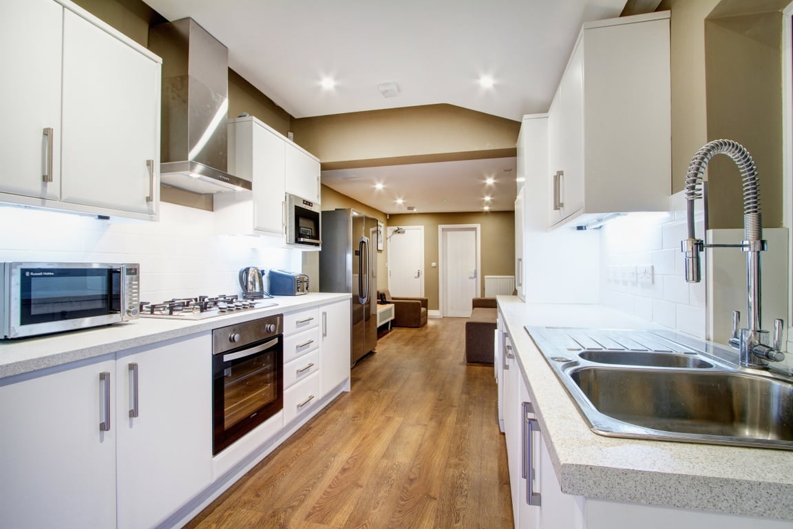 61 Derby Grove