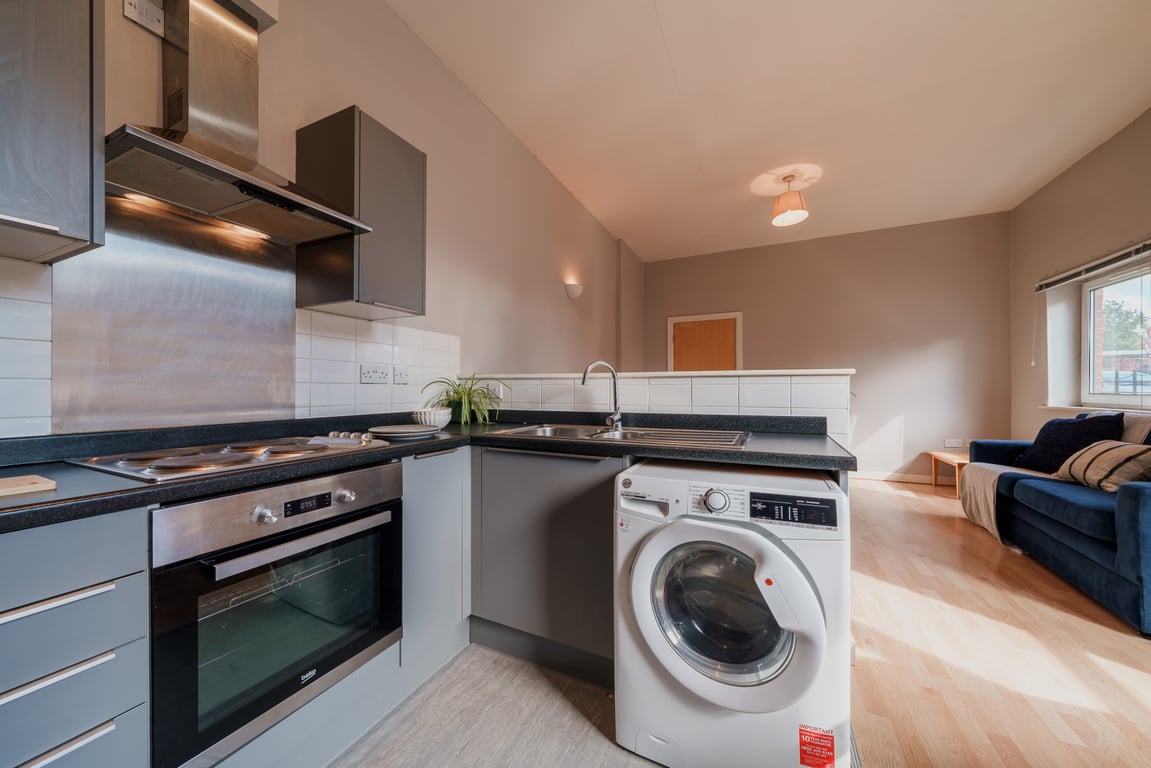 Flat 1, Mayfair Court