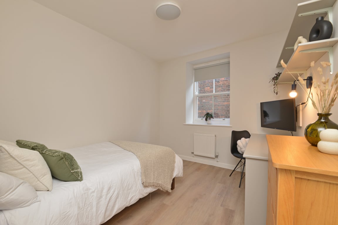 Flat 6, Isca Lofts
