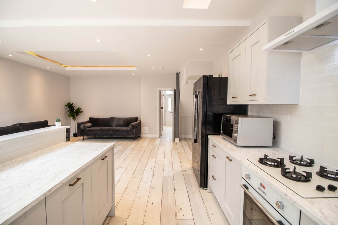 75 Woodcroft Road