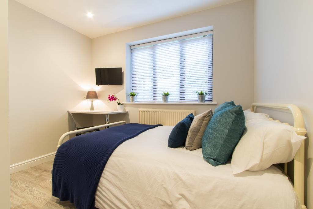 Flat 5, Victoria Court Mews