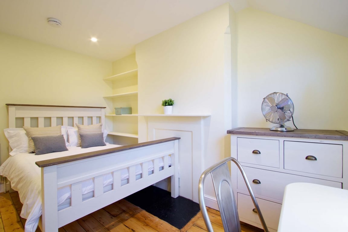 30 Newstead Grove