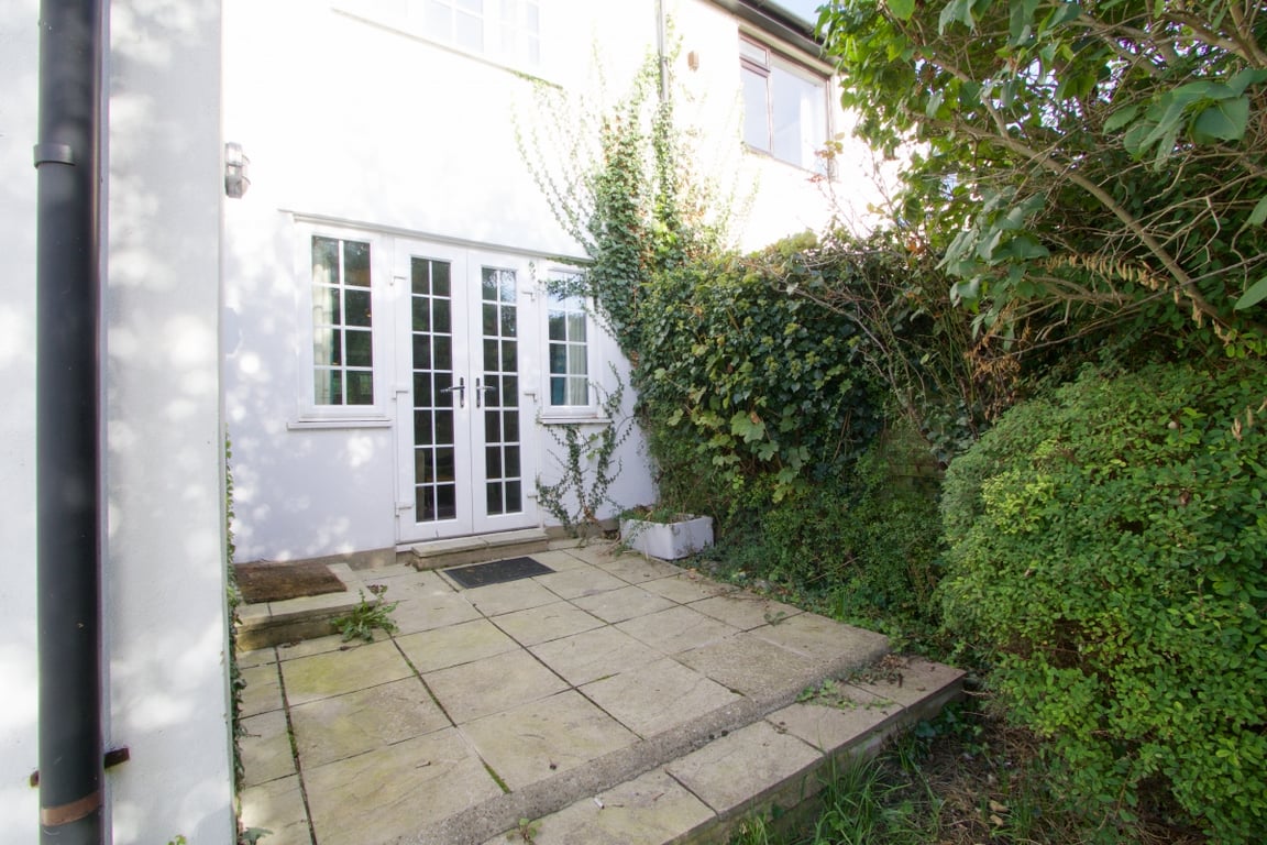 34 Kenilworth Avenue