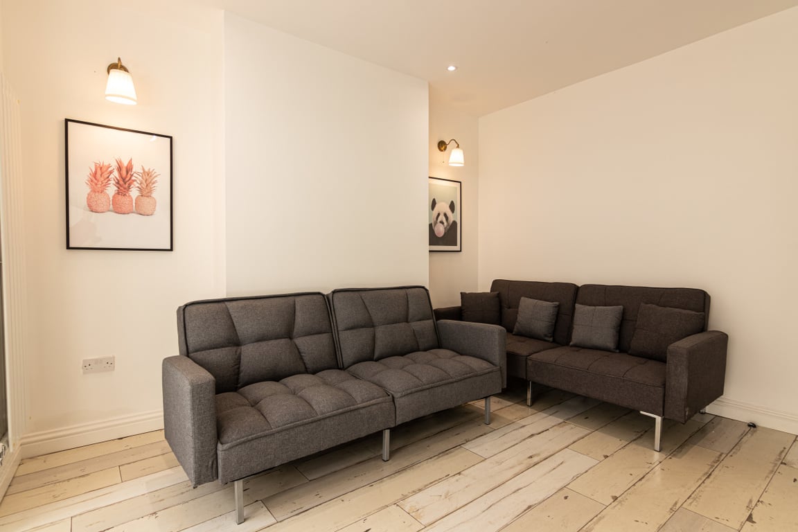 5 Gladstone Terrace