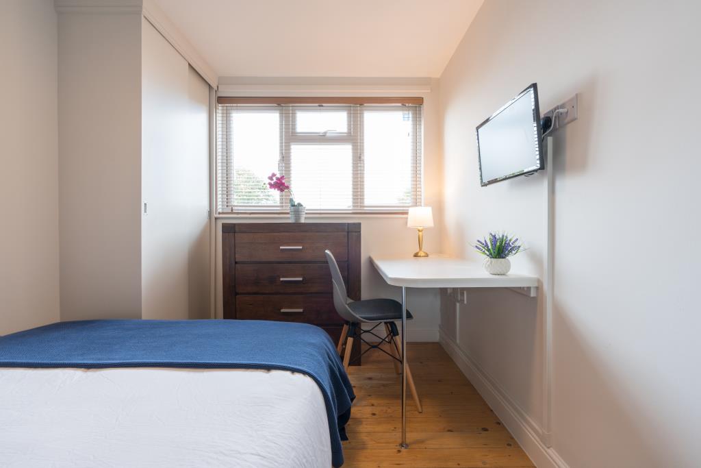 11 Balfour Road