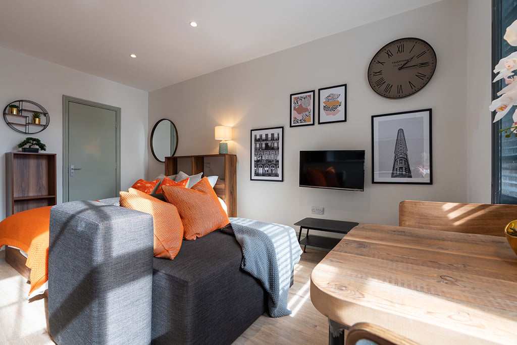 Flat 4, 76 Mount Pleasant