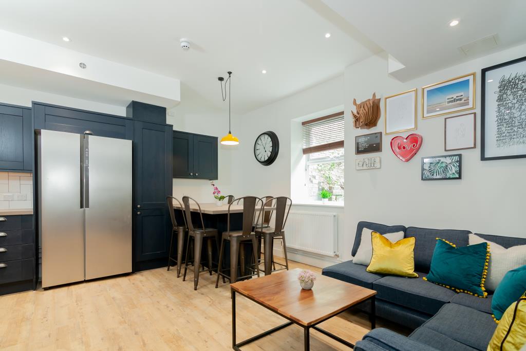 Flat 3, 42 Bankfield Road