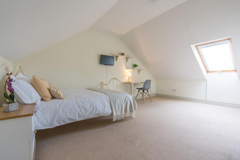 41 Colum Road