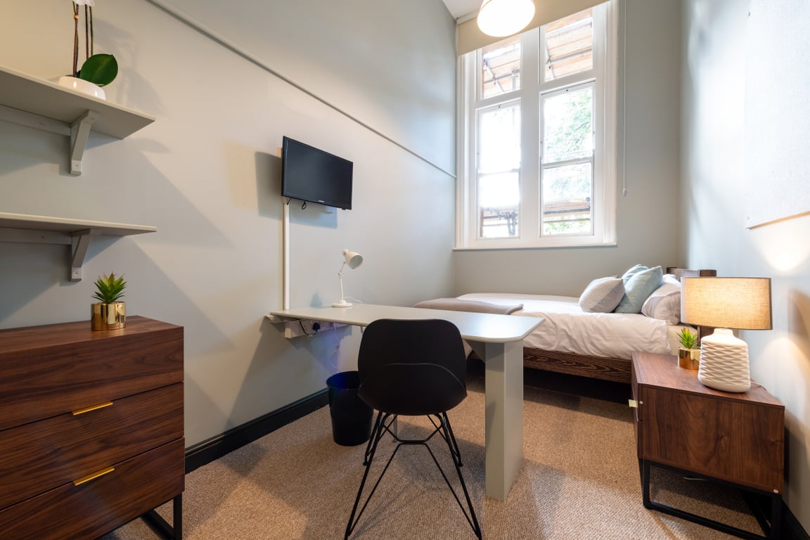 Flat T Bishop Blackall School
