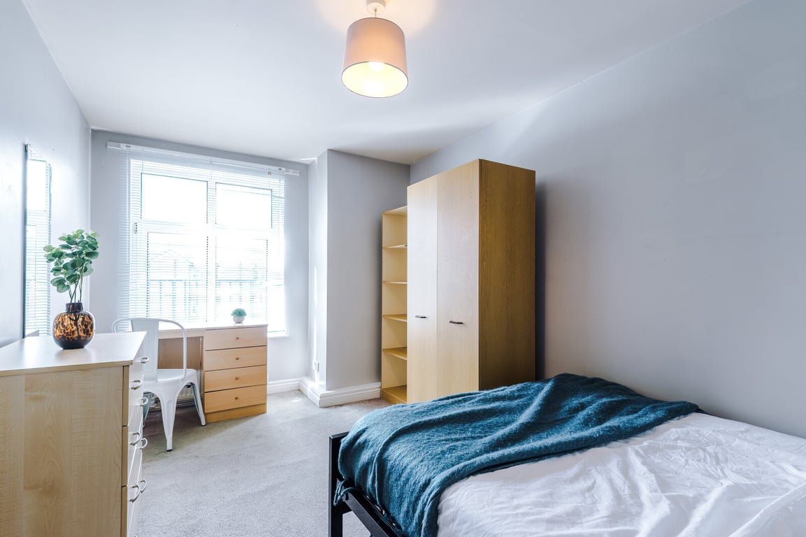 Flat 9, Rylands House