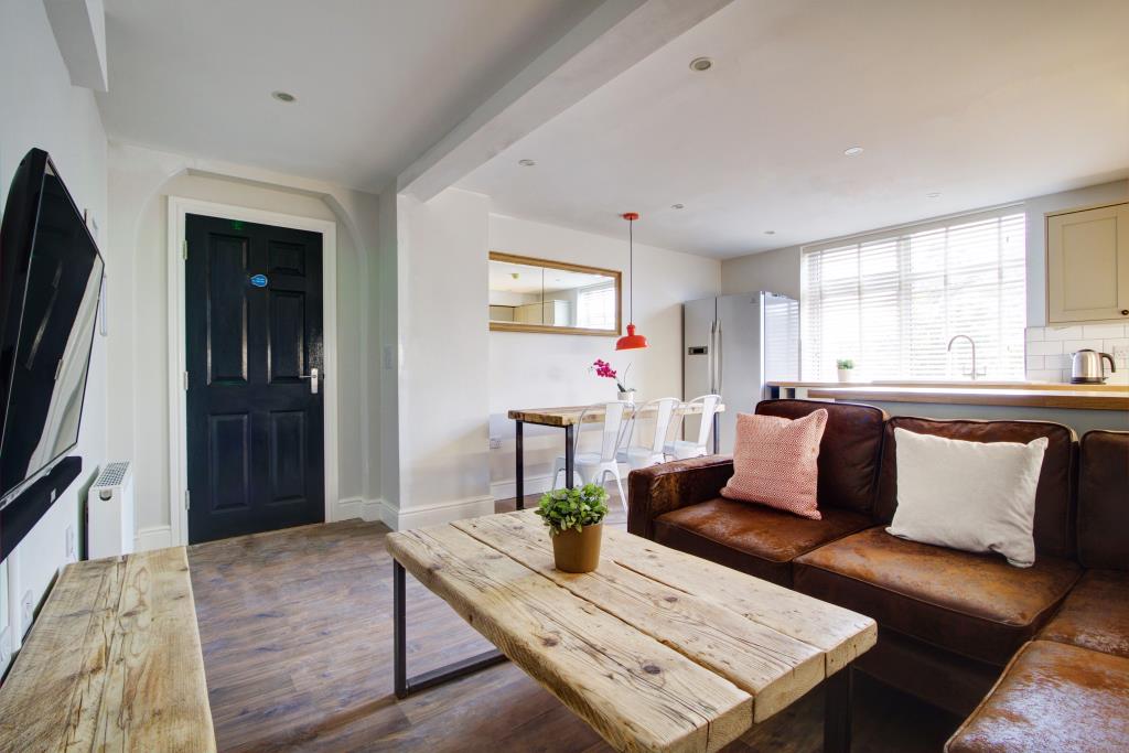 Flat B, Park View
