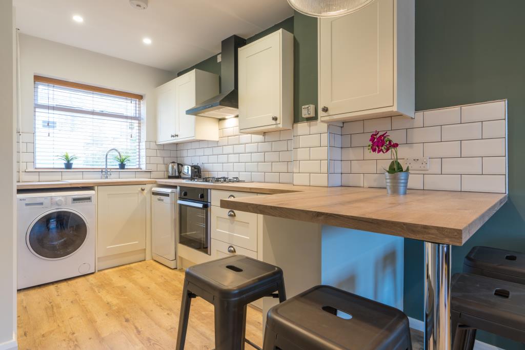 17b Larkdale Street