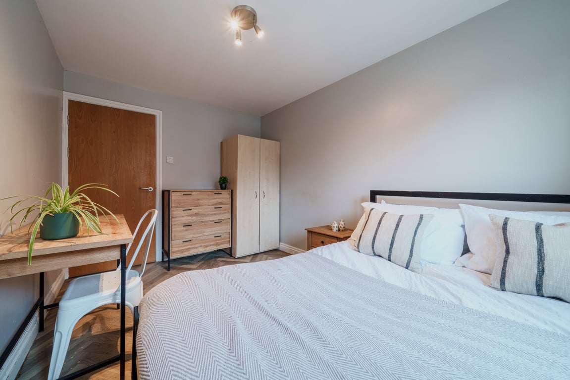 Flat 9, Lowry House