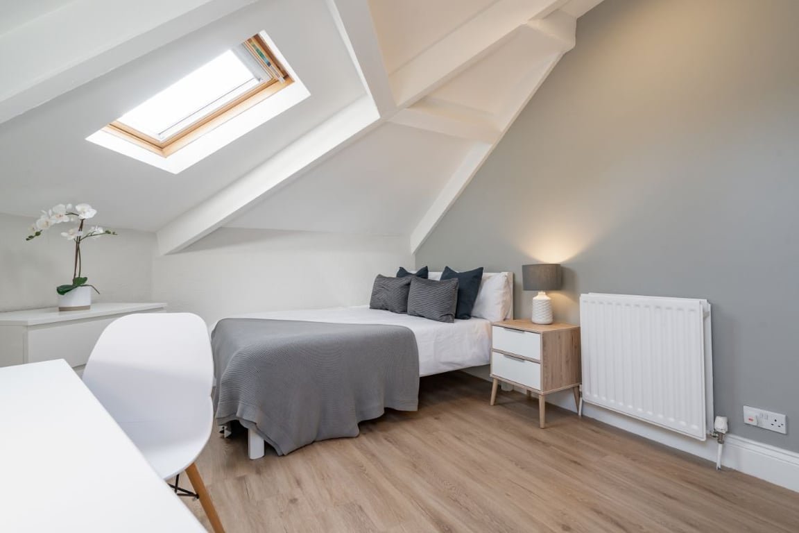 Flat 3, 269 Jesmond Road