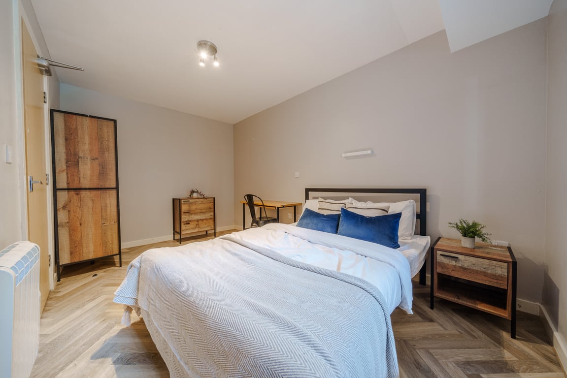 Flat 9, Mayfair Court