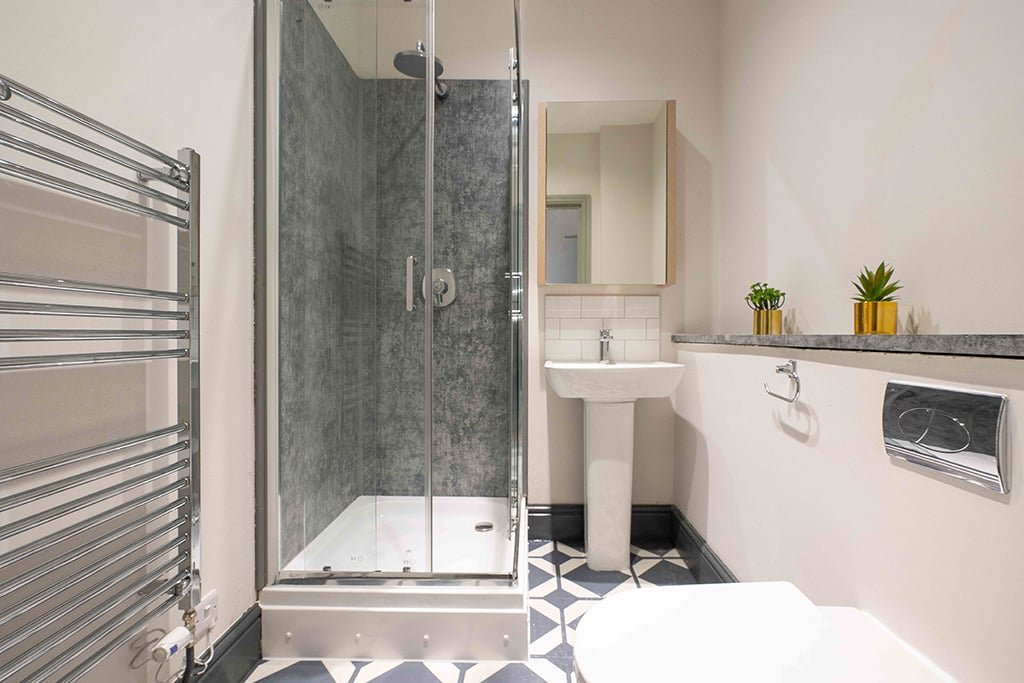 Flat 5, 76 Mount Pleasant
