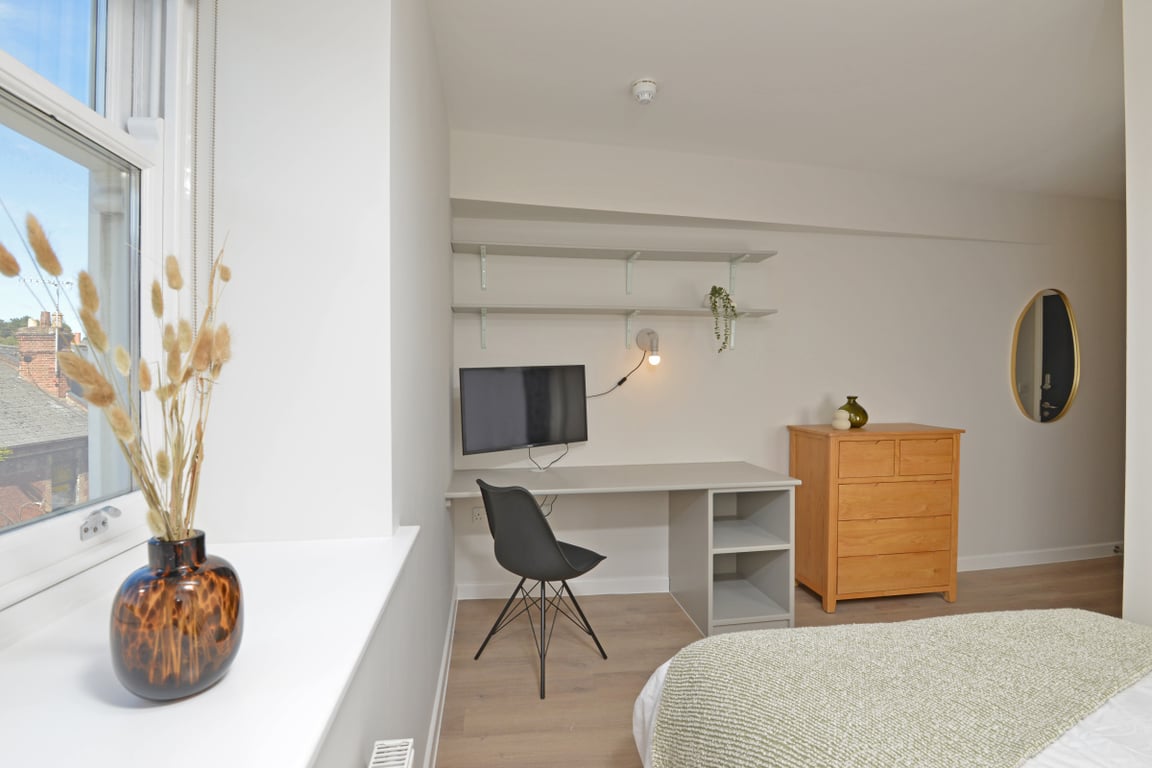 Flat 8, Isca Lofts