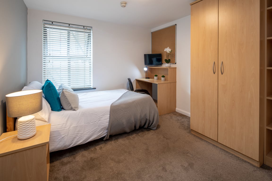 Flat 3, Hope Court