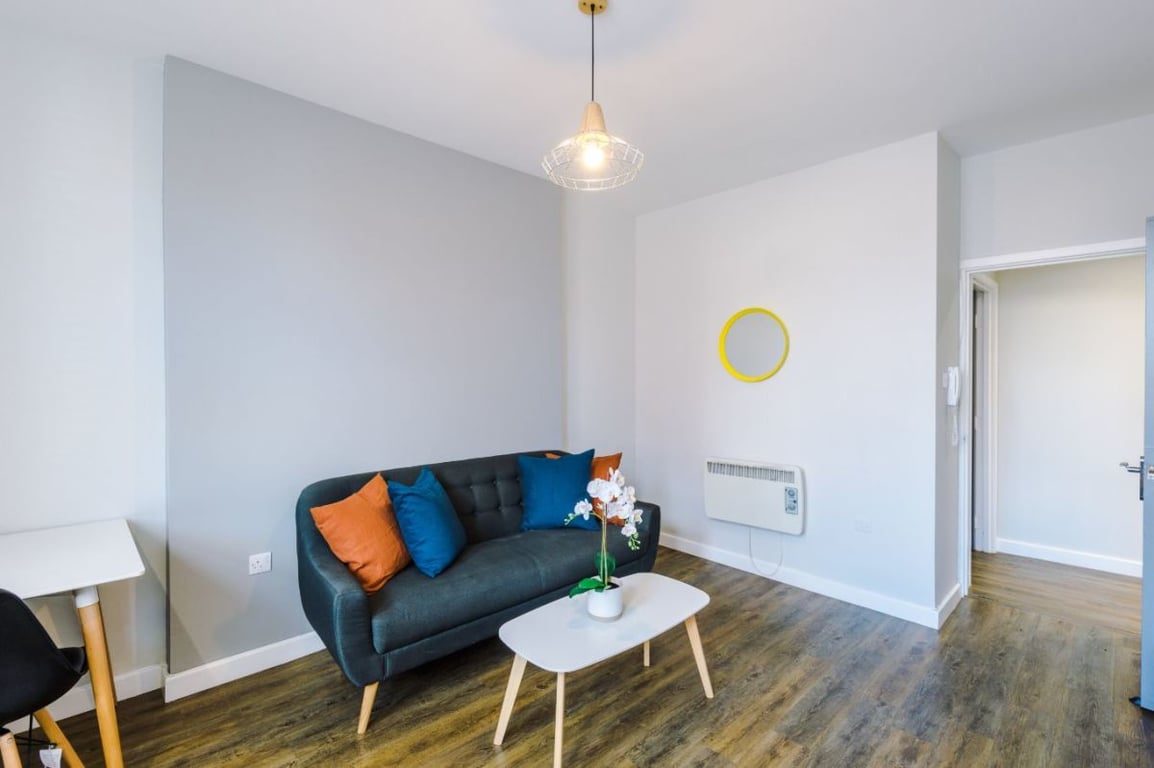 Flat 4, 44 Burdon Terrace