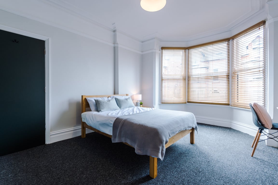 16 Seely Road