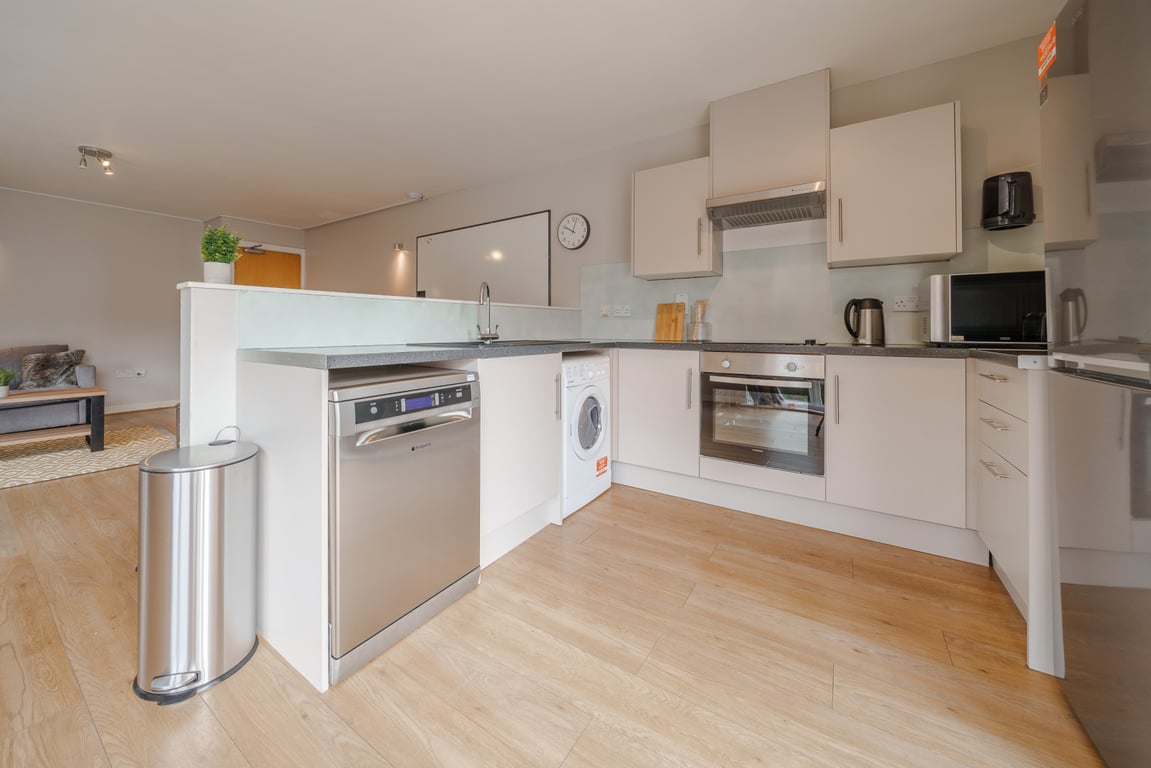 Flat 52, Mayfair Court