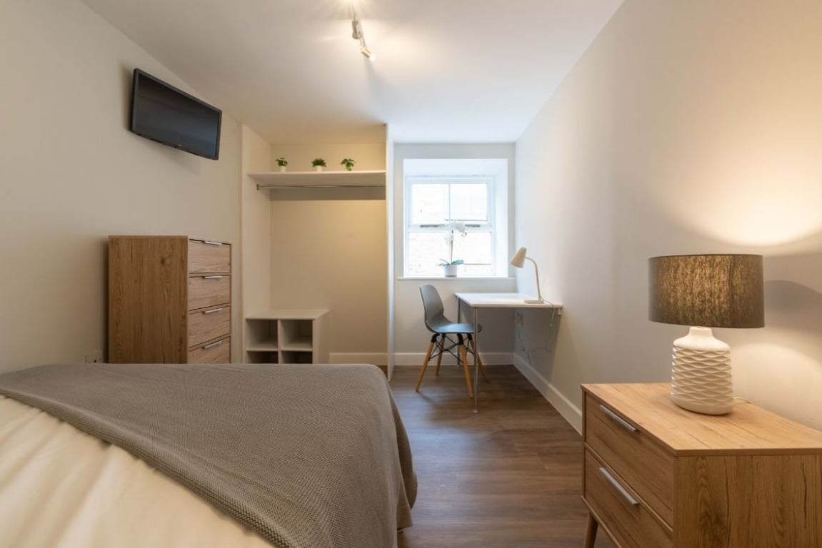 Flat 3 Shiners Yard, 123 Jesmond Road