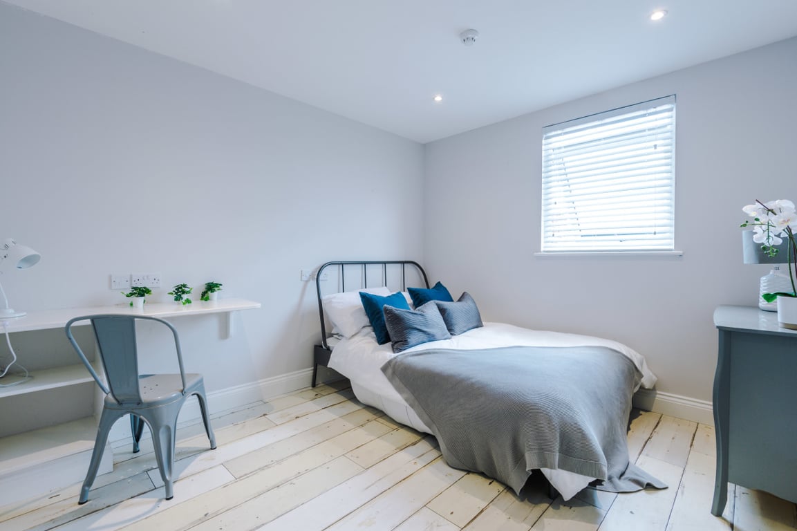86 Woodcroft Road