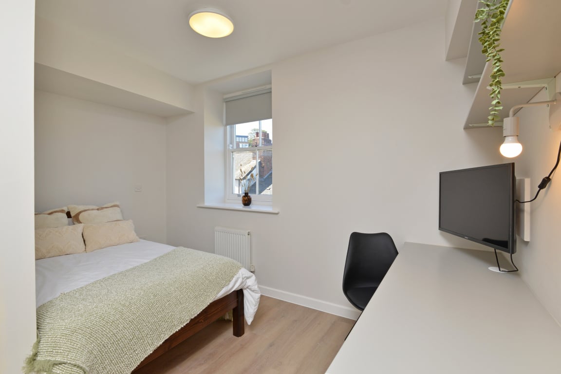 Flat 8, Isca Lofts