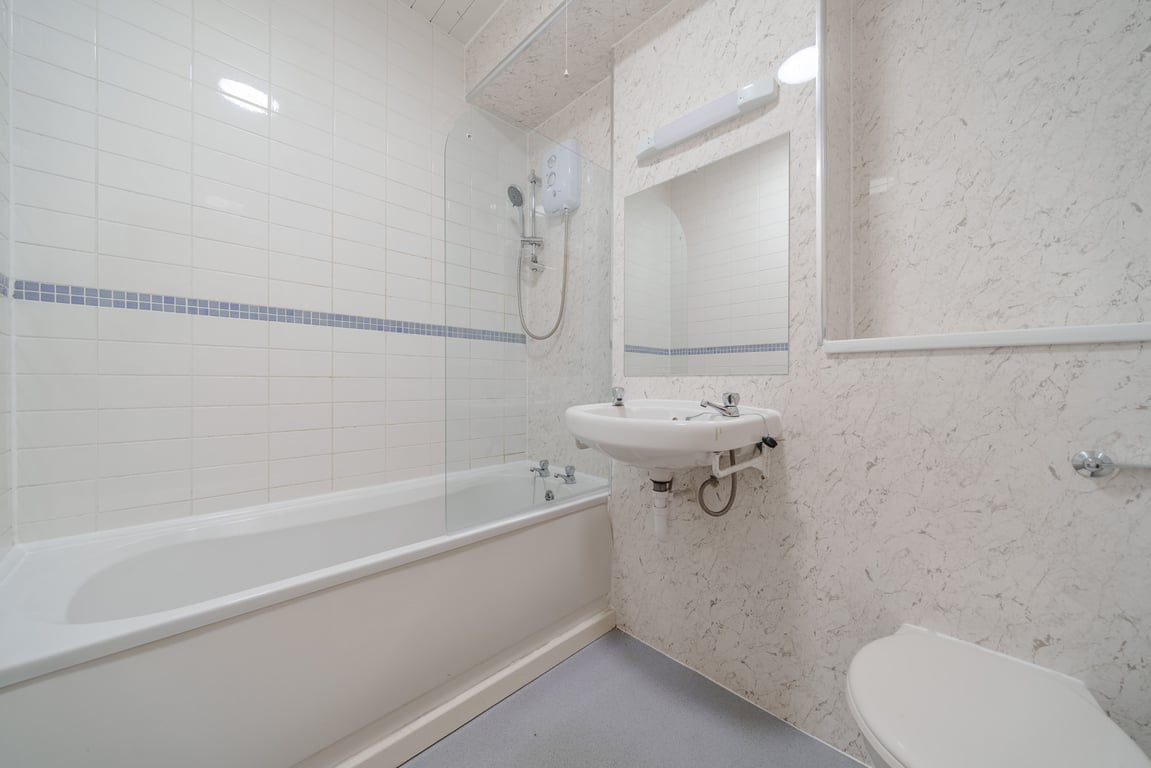 Flat 72, Mayfair Court