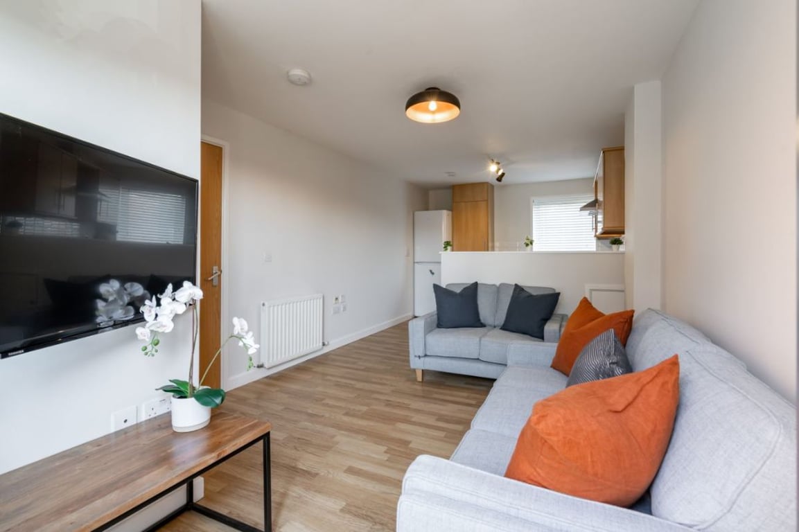 Flat 7 The Square, 1 Falconar Street