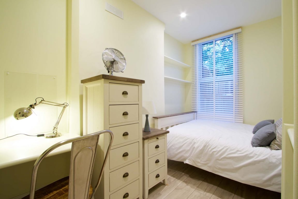30 Newstead Grove