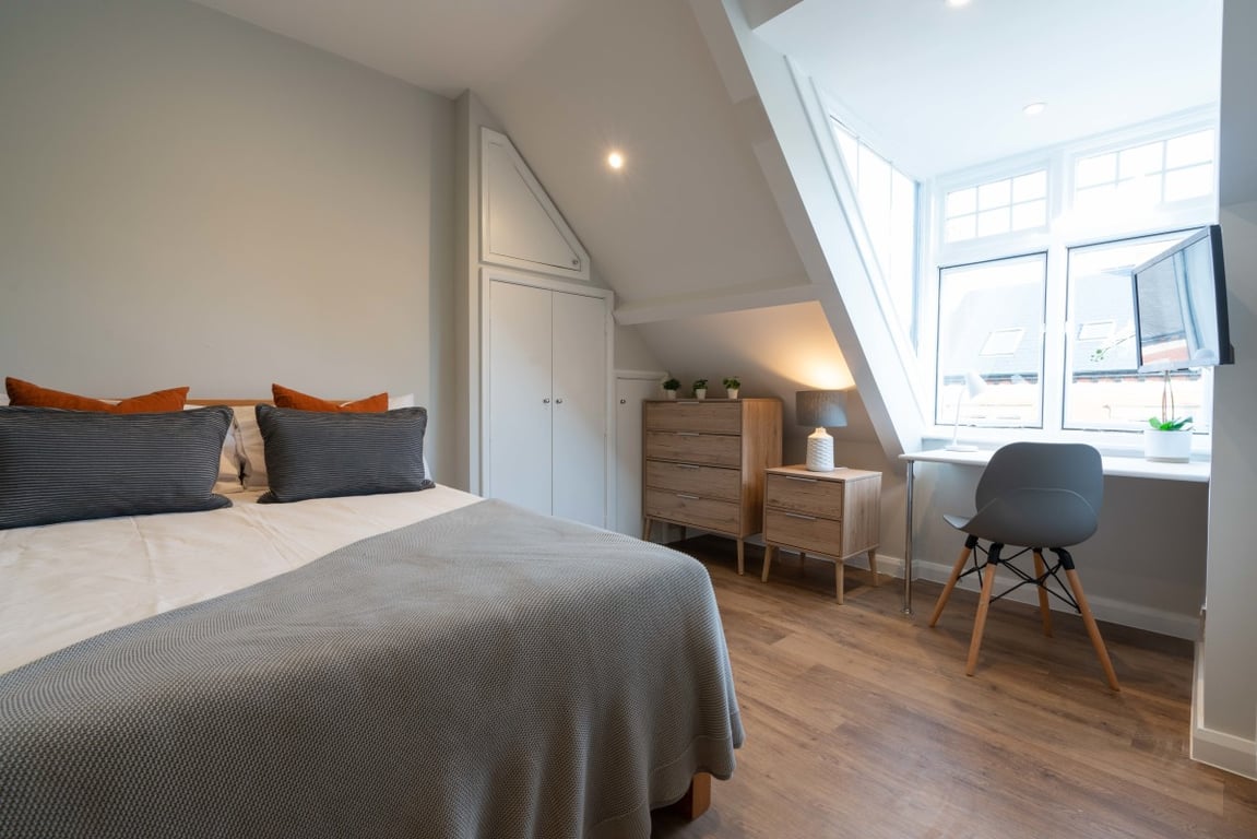 Flat 4 20 Kimberley Gardens