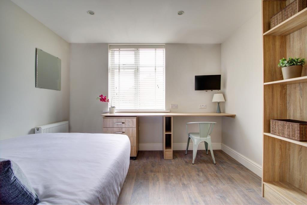 Flat G, Park View
